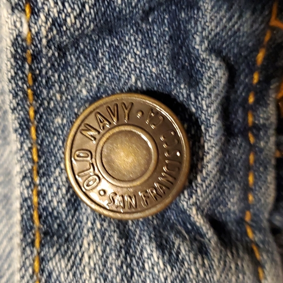 Old Navy Diva Jean Shorts Size 8 - Picture 4 of 7